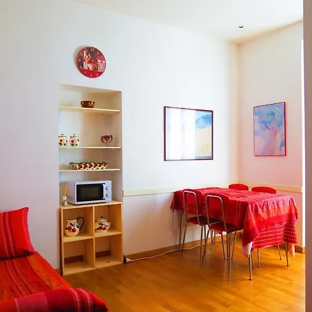 Ashley&parker - Rossa Apartment